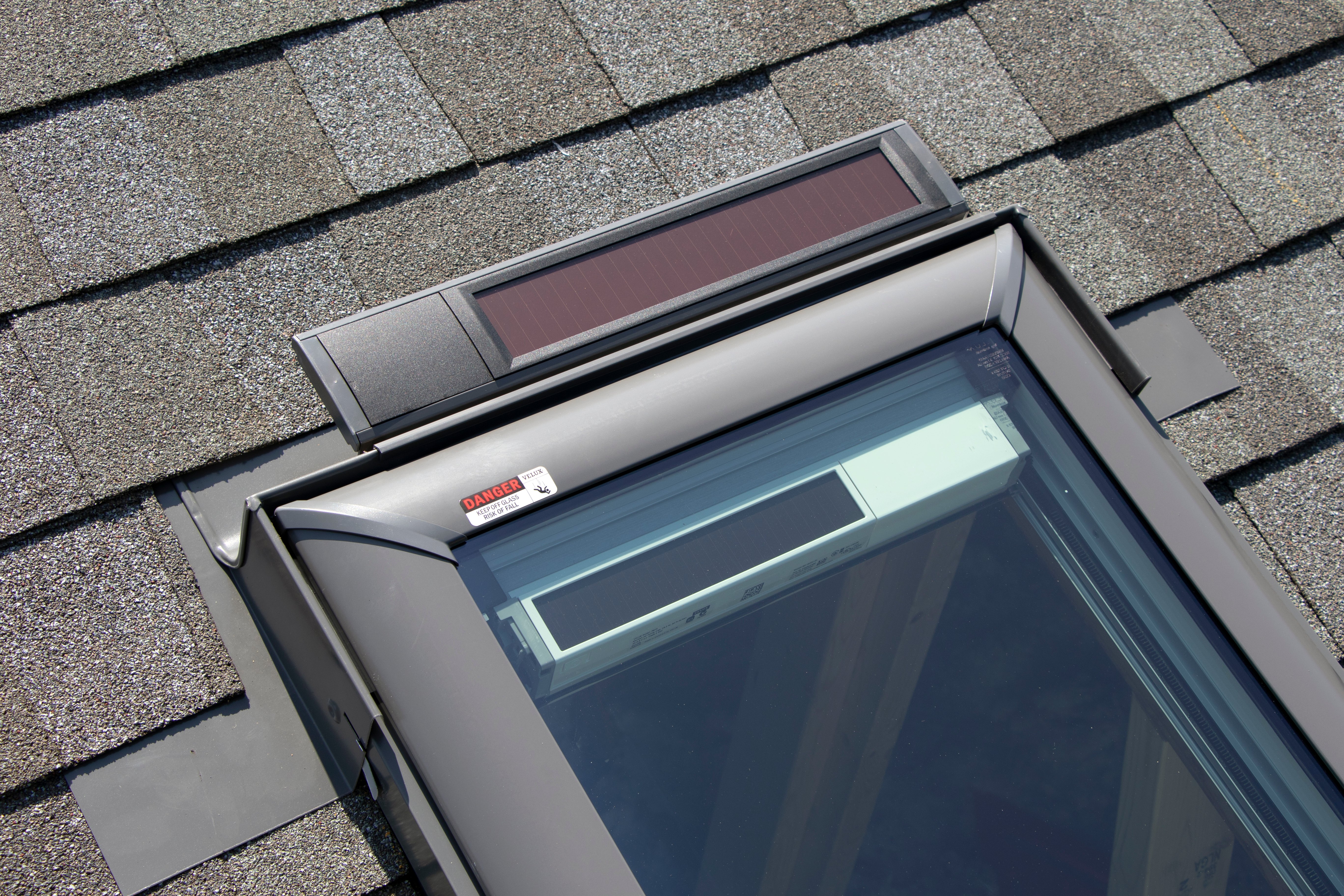 Installation-Solar-Panel-4830-Skylights-Home-Office-0522