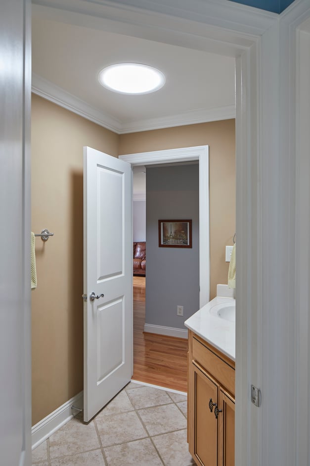 Influencer-Moyon-1-Sun Tunnels-Bathroom-0718-After
